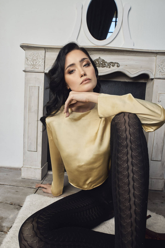 Ciepłe rajstopy ze wzorem w jodełkę Fiore GOOD YEAR