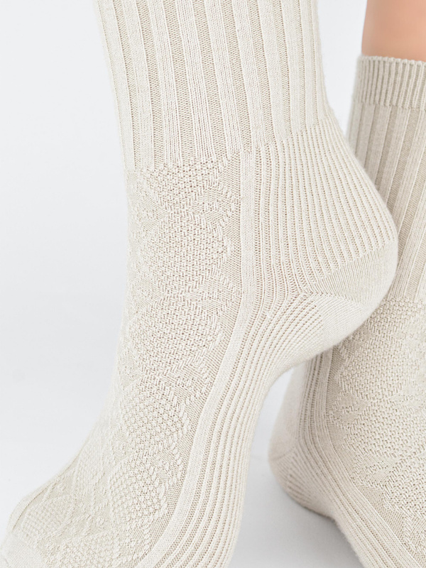 Skarpety damskie z wełną w prążek SB142 beżowe - Noviti