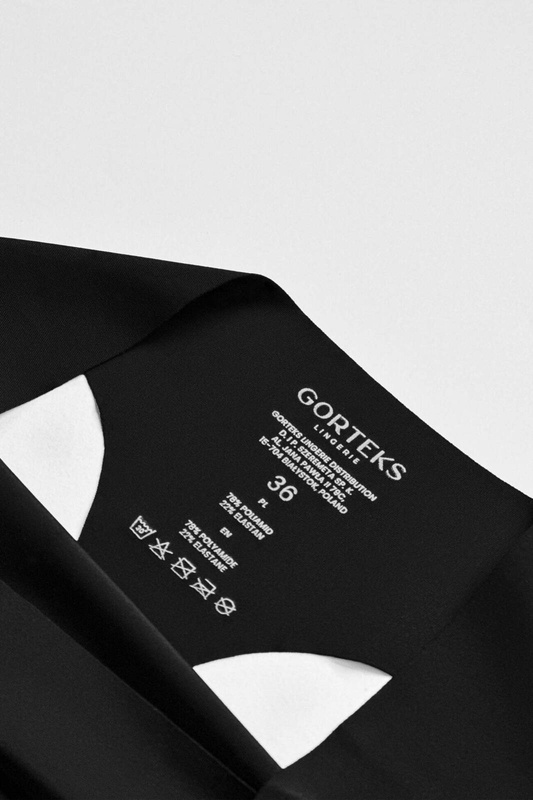 Stringi bezszwowe trójpak- czarny (BLANCA/S/CZARNY) - Gorteks