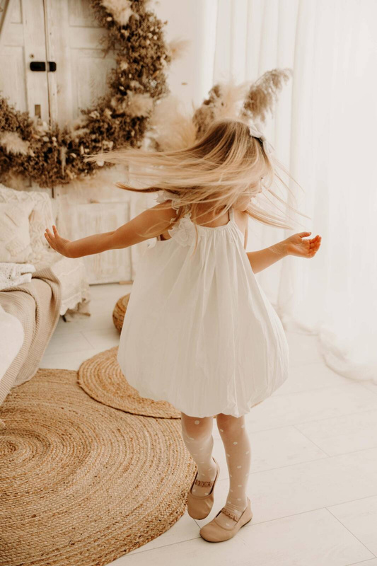 Rajstopy dziewczęce w kropeczki Fiore DOTTY 15 DEN white