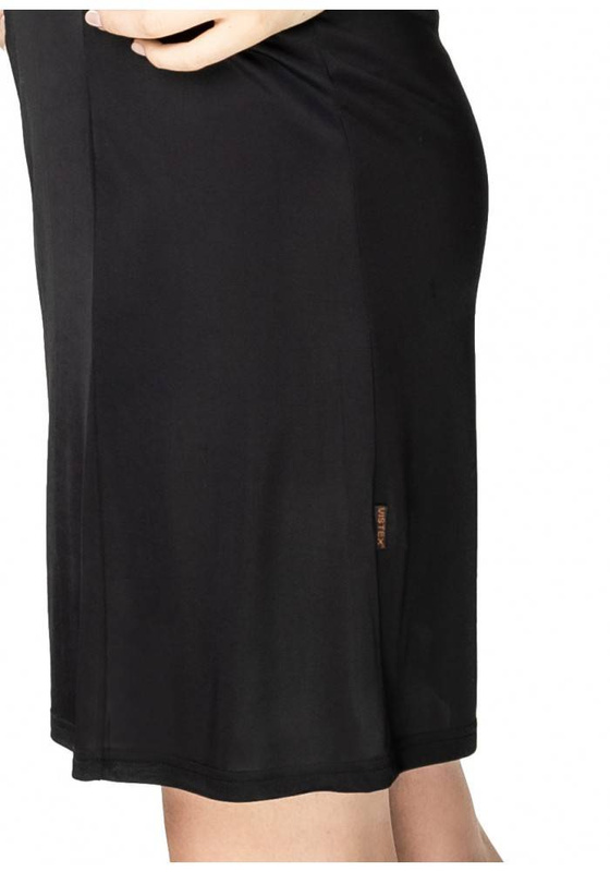 Czarna halka Mewa 4127 Amelia z jedwabiu Vistex z ozdobnym dekoltem