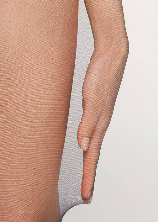 Klasyczne cienkie rajstopy damskie Perte Slim 8 den / jasny beż