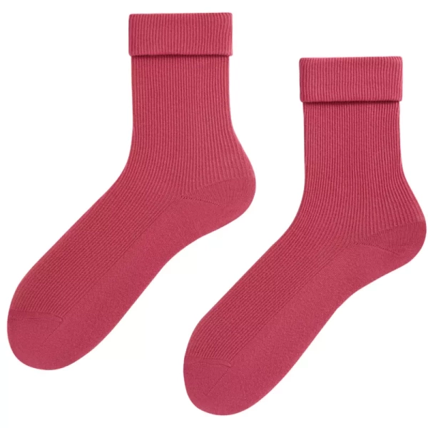 Ciemnoróżowe bezuciskowe skarpetki damskie z wywijanym ściągaczem Wola Perfect Woman