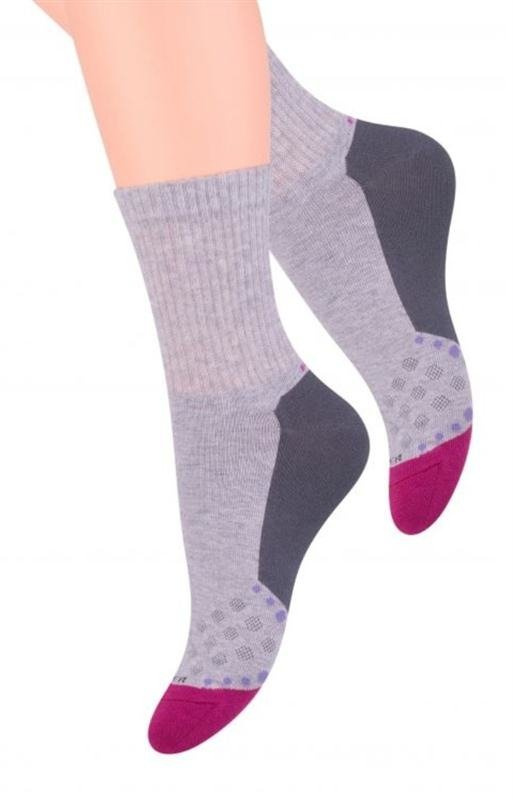 Sportowe bawełniane skarpetki Steven 026 w ciemniejszej tonacji