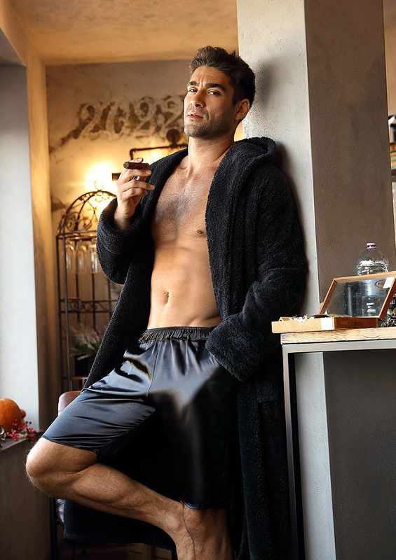 Puchaty szlafrok/ podomka męska z kapturem 130 czerwony- Dkaren