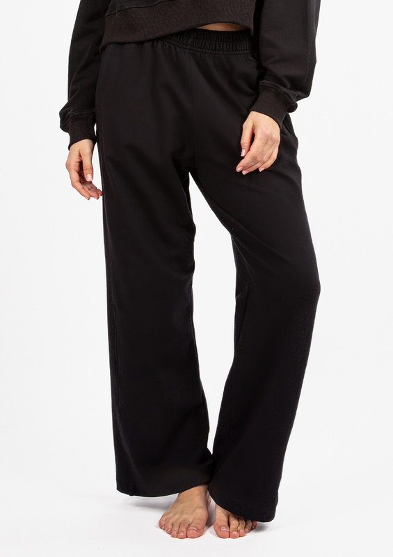 Bawełniane spodnie dresowe DK-K-B23 - czarny Dkaren