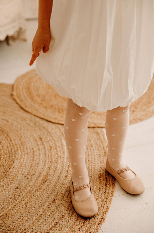 Rajstopy dziewczęce w kropeczki Fiore DOTTY 15 DEN white